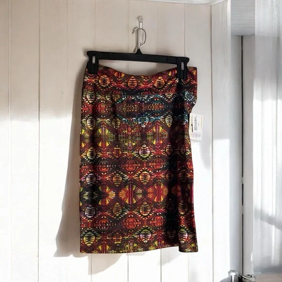 LuLaRoe Women’s Size L Colorful Geometric Pattern Skirt Cassie - Picture 4 of 11